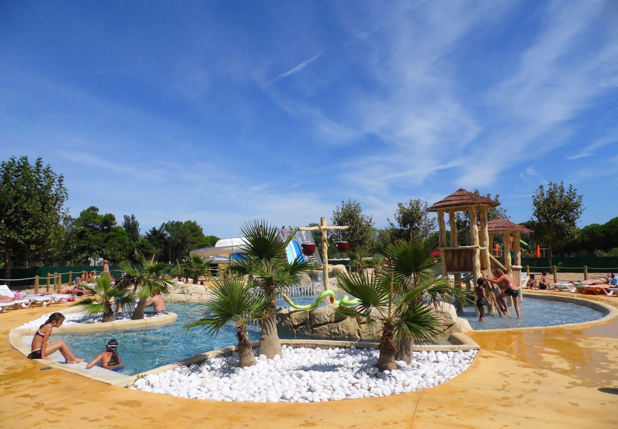 Camping Le Sainte Marie Экстерьер фото